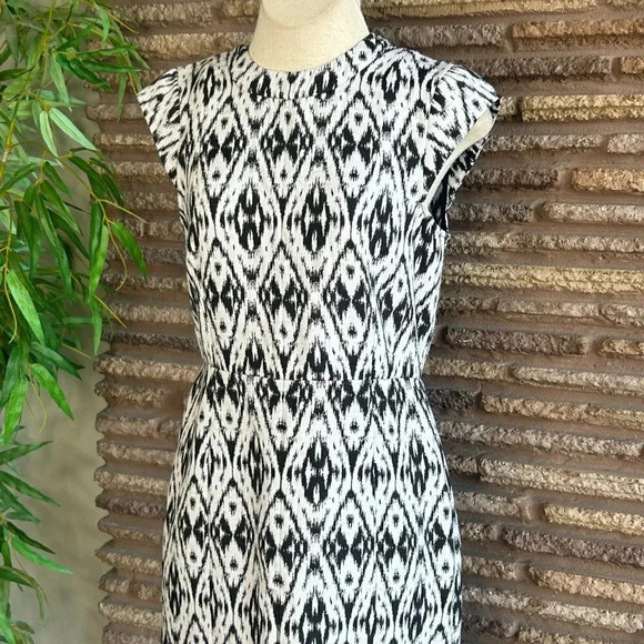 Theory Orinthia Black White Jacquard Print Cap Sleeve Dress Size 10 - Picture 7 of 8
